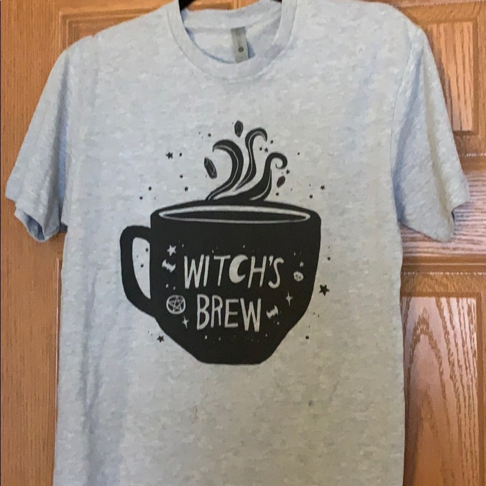 Brand new “witches brew” tee small